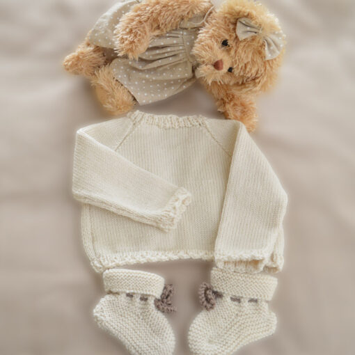 'RACHEL' - BABY GIRL’S ORGANIC MERINO WOOL BOLERO AND BOOTIES - Image 2